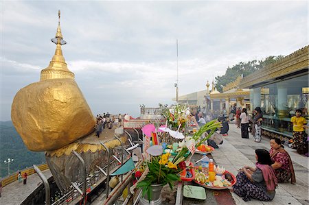 Myanmar, Burma, Mon State, Mt Kyaiktiyo. Mt Kyaiktiyo, or Golden Rock as it is popularly known, is one of Burma's most celebrated pilgrimage sites. Stock Photo - Rights-Managed, Code: 862-06826055