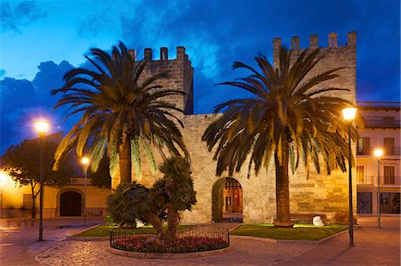 City Gate Xara, Alcudia, Majorca, Balearics, Spain Stock Photo - Rights-Managed, Code: 862-06826201