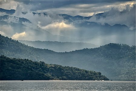 simsearch:862-08699699,k - The coastline and mountains at Paraty, Rio de Janeiro Province, Brazil, South America Fotografie stock - Rights-Managed, Codice: 862-07495848