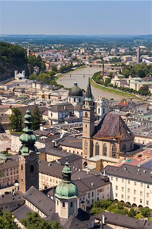 salzach river - Austria, Osterreich. Salzburg. Salzburg. Mirabell garden. Park and Palace towards Hohensalzburg Fortress. Stock Photo - Rights-Managed, Code: 862-07689805