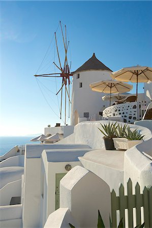 simsearch:862-03711674,k - Windmill in Oia, Santorini, Cyclades, Greece Fotografie stock - Rights-Managed, Codice: 862-07690039