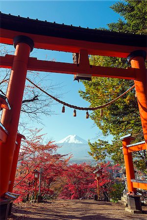 Asia, Japan, Honshu, Mt Fuji 3776m, Arakura Sengen Jinja, Unesco World Heritage site Foto de stock - Con derechos protegidos, Código: 862-07690252