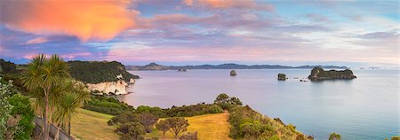 Cathedral Cove Marine Reserve (Te Whanganui-A-Hei) at sunrise, Coromandel Peninsula, North Island, New Zealand Photographie de stock - Rights-Managed, Code: 862-07690526