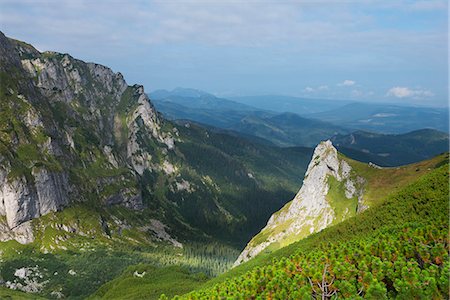 Europe, Poland, Carpathian Mountains, Zakopane National Park, Zakopane, Mt Giewont (1894m) Foto de stock - Con derechos protegidos, Código: 862-07690576