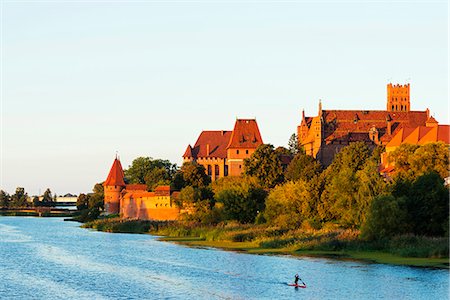 polish castle - Europe, Poland, Pomerania, medieval Malbork Castle, Marienburg Fortress of Mary, Unesco site Stock Photo - Rights-Managed, Code: 862-07690620