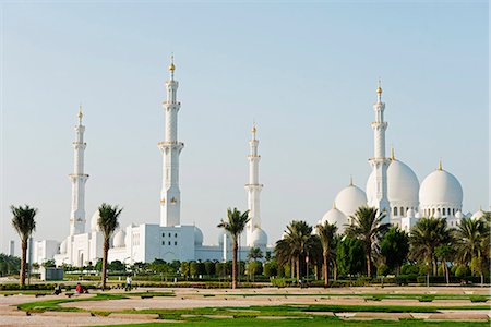 simsearch:841-07653225,k - Middle East, United Arab Emirates, Abu Dhabi, Sheikh Zayed Grand Mosque Photographie de stock - Rights-Managed, Code: 862-07690932