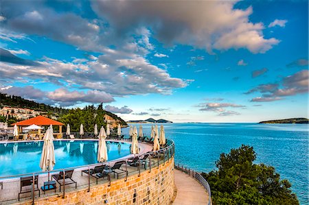 Pool, Hotel Radisson Blue, Dubrovnik, Dalmatia, Croatia Stock Photo - Rights-Managed, Code: 862-07909550