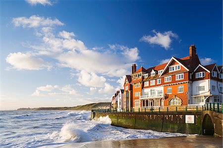 english hotels - United Kingdom, England, North Yorkshire, Sandsend. Rough seas outside the Sandsend Hotel. Stock Photo - Rights-Managed, Code: 862-07909593