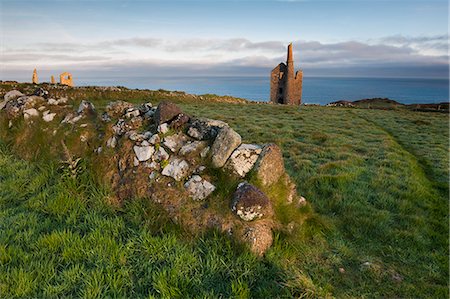 Old Tin mine workings, Botallack, Pendeen,Cornwall, England Foto de stock - Direito Controlado, Número: 862-07909669