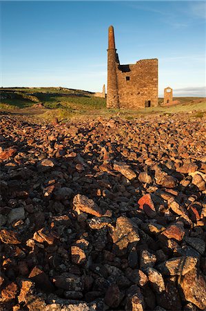 simsearch:862-03710966,k - Old Tin mine workings, Botallack, Pendeen,Cornwall, England Photographie de stock - Rights-Managed, Code: 862-07909670