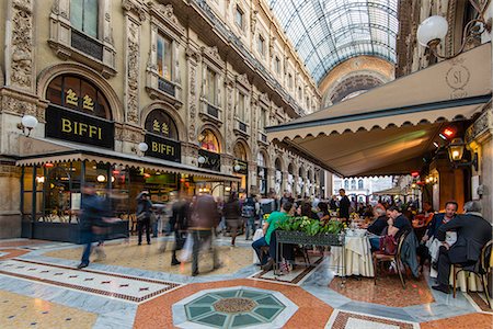 simsearch:862-07910753,k - Galleria Vittorio Emanuele II gallery, Milan, Lombardy, Italy Stockbilder - Lizenzpflichtiges, Bildnummer: 862-07910047