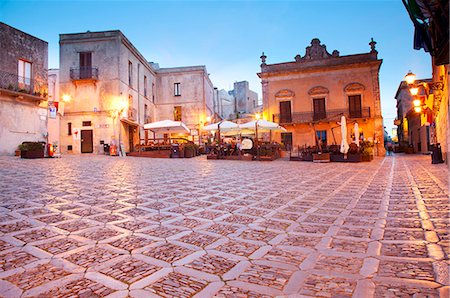 erice - Italy, Sicily, Erice. The main square in the historic centre. Stock Photo - Rights-Managed, Code: 862-07910134