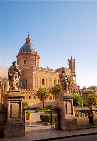 sicilia - Italy, Sicily, Palermo. The Cathedral. Foto de stock - Con derechos protegidos, Código: 862-07910136