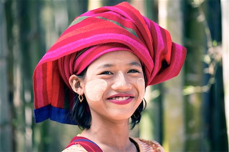 Myanmar, Shan state,  Nyaungshwe Township. Portrait of young girl (MR) Foto de stock - Direito Controlado, Número: 862-07910336