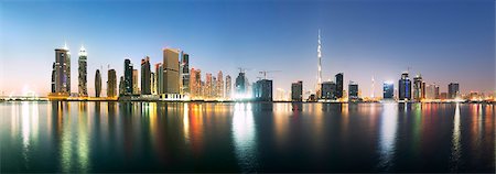 simsearch:862-07910888,k - United Arab Emirates, Dubai, Cityscape from business bay at dusk Stock Photo - Rights-Managed, Code: 862-07910899