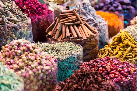 United Arab Emirates, Dubai. Spices for sale at the souk Stock Photo - Rights-Managed, Code: 862-07910908