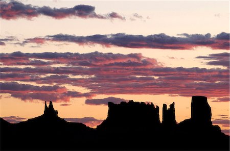 simsearch:862-03355525,k - Monument Valley, Navajo Tribal Lands, Utah, USA Stock Photo - Rights-Managed, Code: 862-07910978