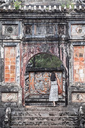 Woman at Tomb of Tu Duc (UNESCO World Heritage Site), Hue, Thua Thien-Hue, Vietnam (MR) Stock Photo - Rights-Managed, Code: 862-07911033
