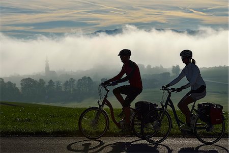 e-bike - Electric cyclists at Tannberg, Kostendorf Wallersee, Salzburg Lake District, Salzburg, Austria, MR Stock Photo - Rights-Managed, Code: 862-08089940