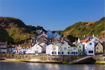 england coast - United Kingdom, England, North Yorkshire, Staithes. Early morning in the harbour. Stock Photo - Rights-Managed, Code: 862-08090139