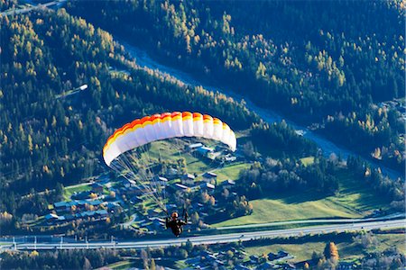 simsearch:862-03807468,k - Europe, France, Haute Savoie, Rhone Alps, Chamonix Valley, paraglider Photographie de stock - Rights-Managed, Code: 862-08090210