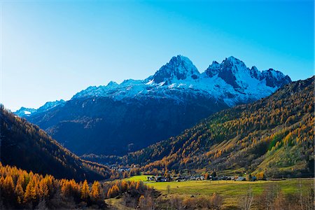 Europe, France, Haute Savoie, Rhone Alps, Chamonix,  Le Tour, autumn landscape below Aiguilles Rouges Stockbilder - Lizenzpflichtiges, Bildnummer: 862-08090234