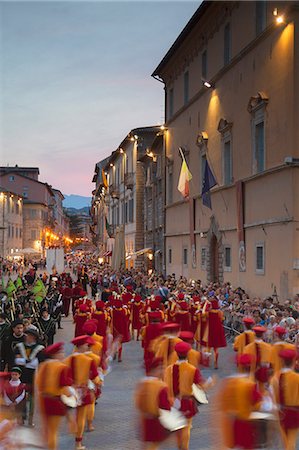 Procession of medieval festival of La Quintana in Piazza Arringo, Ascoli Piceno, Le Marche, Italy Stock Photo - Rights-Managed, Code: 862-08090335