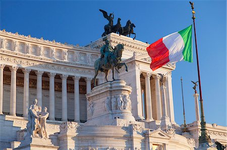 simsearch:862-03888508,k - National Monument to Victor Emmanuel II, Rome, Lazio, Italy Stockbilder - Lizenzpflichtiges, Bildnummer: 862-08090355