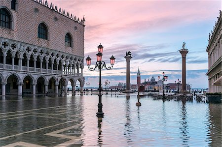 doges palace - Italy, Veneto, Venice. Acqua Alta in St Marks square at sunrise Stock Photo - Rights-Managed, Code: 862-08090407