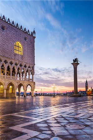 doges palace - Italy, Veneto, Venice. Sunrise over Piazzetta San Marco and Doges palace Stock Photo - Rights-Managed, Code: 862-08090424