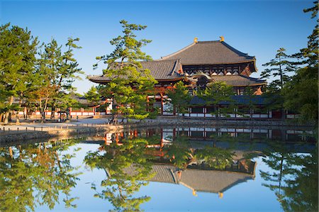 Todaiji Temple (UNESCO World Heritage Site) at dawn, Nara, Kansai, Japan Photographie de stock - Rights-Managed, Code: 862-08090658