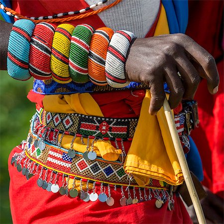 Kenya, Samburu County, Bawa. A Samburu schoolboy from Ler Primary School dressed in typical tribal finery while competing in a schools cultural display. Foto de stock - Con derechos protegidos, Código: 862-08090682