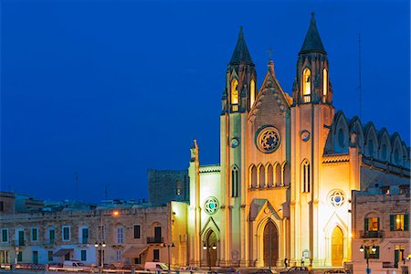 simsearch:862-08090562,k - Mediterranean Europe, Malta, Sliema Carmelite Church Fotografie stock - Rights-Managed, Codice: 862-08090936