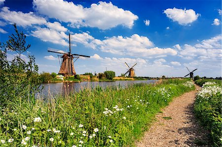 simsearch:862-08699651,k - Netherlands, South Holland, Kinderdijk. Windmills Foto de stock - Con derechos protegidos, Código: 862-08090983