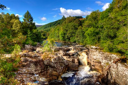 Europe, United Kingdom, Scotland, Invermorrison falls and river on the shores of Loch Ness Foto de stock - Con derechos protegidos, Código: 862-08091050