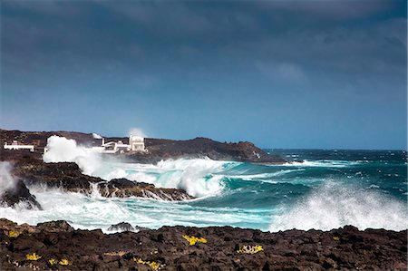 Rough sea, Los Cocoteros, Guatiza, Lanzarote, Canary Islands, Spain Photographie de stock - Rights-Managed, Code: 862-08091243