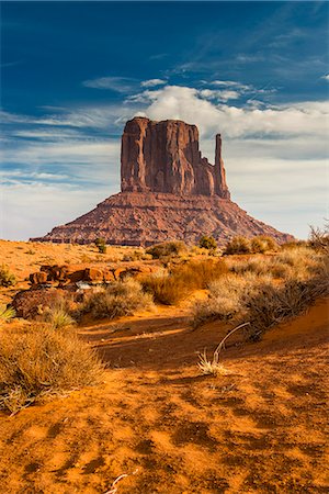 West Mitten Butte, Monument Valley Navajo Tribal Park, Arizona, USA Photographie de stock - Rights-Managed, Code: 862-08091455