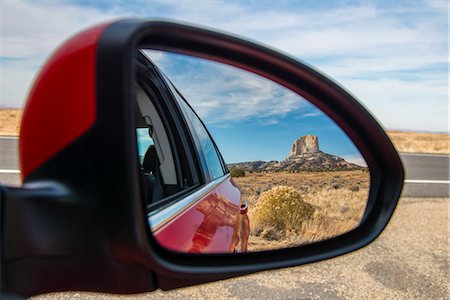 Desert landscape with lonely butte hill reflected into a car side mirror, Navajo Nation Indian Reservation, Arizona, USA Photographie de stock - Rights-Managed, Code: 862-08091450