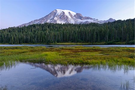 USA, Washington, Mount Rainier National Park, Reflection of Mt. Rainier Photographie de stock - Rights-Managed, Code: 862-08274088