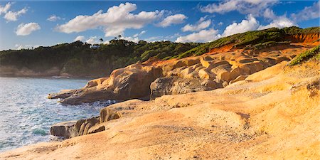 simsearch:862-06825303,k - Dominica, Calibishie. The Red Rocks at Pointe Baptiste. Foto de stock - Con derechos protegidos, Código: 862-08272977