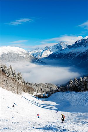 france and winter - Europe, France, Haute Savoie, Rhone Alps, Chamonix Valley, Les Houches ski resort Stock Photo - Rights-Managed, Code: 862-08273109