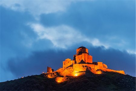 silhoutted - Eurasia, Caucasus region, Georgia, Mtskheta, historical capital, Jvari Church (Holy Cross Church), early Georgian tetraconch design, Unesco Stock Photo - Rights-Managed, Code: 862-08273170