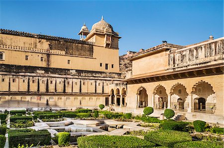 simsearch:862-08273282,k - India, Rajasthan, Jaipur, Amer.  The Mughal Gardens at Amber Fort. Foto de stock - Con derechos protegidos, Código: 862-08273283