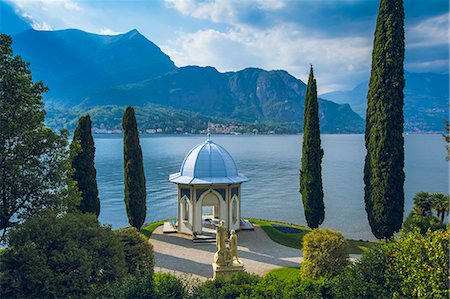 Villa Melzi, Bellagio, Como lake, Lombardy, Italy. Moorish kiosk on the lakefront. Photographie de stock - Rights-Managed, Code: 862-08273347