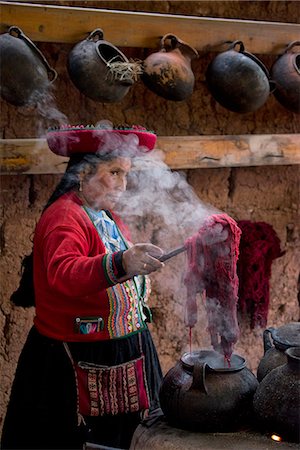 quechua - South America, Peru, Cusco, Museo de los pueblos de Paucartambo, native culture museum, indian woman Photographie de stock - Rights-Managed, Code: 862-08273769