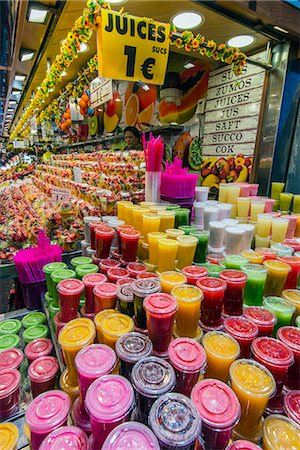 Colorful fresh juices stall at La Boqueria market, Barcelona, Catalonia, Spain Photographie de stock - Rights-Managed, Code: 862-08273786