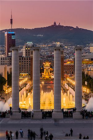 Night light show at Magic Fountain or Font Magica located in Montjuic, Barcelona, Catalonia, Spain Stock Photo - Rights-Managed, Code: 862-08273787