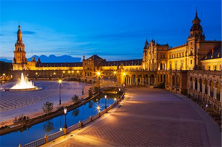 parque de maria luisa - Spain, Andalucia, Seville. The Plaza De Espana in Maria Luisa Park Fotografie stock - Rights-Managed, Codice: 862-08273795