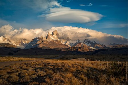 simsearch:862-08698655,k - South America, Patagonia, Argentina, Santa Cruz, El Chalten, Fitz Roy at Los Glaciares National Park Fotografie stock - Rights-Managed, Codice: 862-08698656