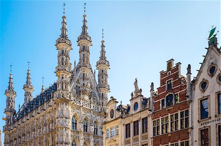 Leuven Stadhuis (City Hall) and Flemish buildings on Grote Markt, Leuven, Flemish Brabant, Flanders, Belgium Foto de stock - Con derechos protegidos, Código: 862-08698685